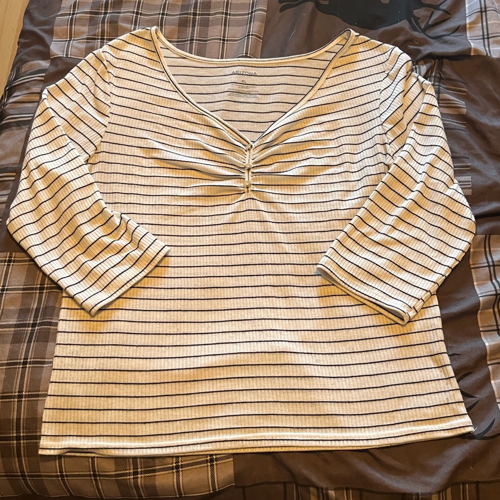 Arizona 3/4 Sleeve Tee Size XL